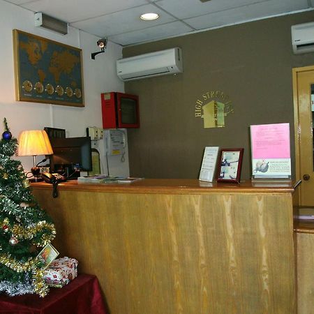 High Street Inn Kota Kinabalu Exterior photo