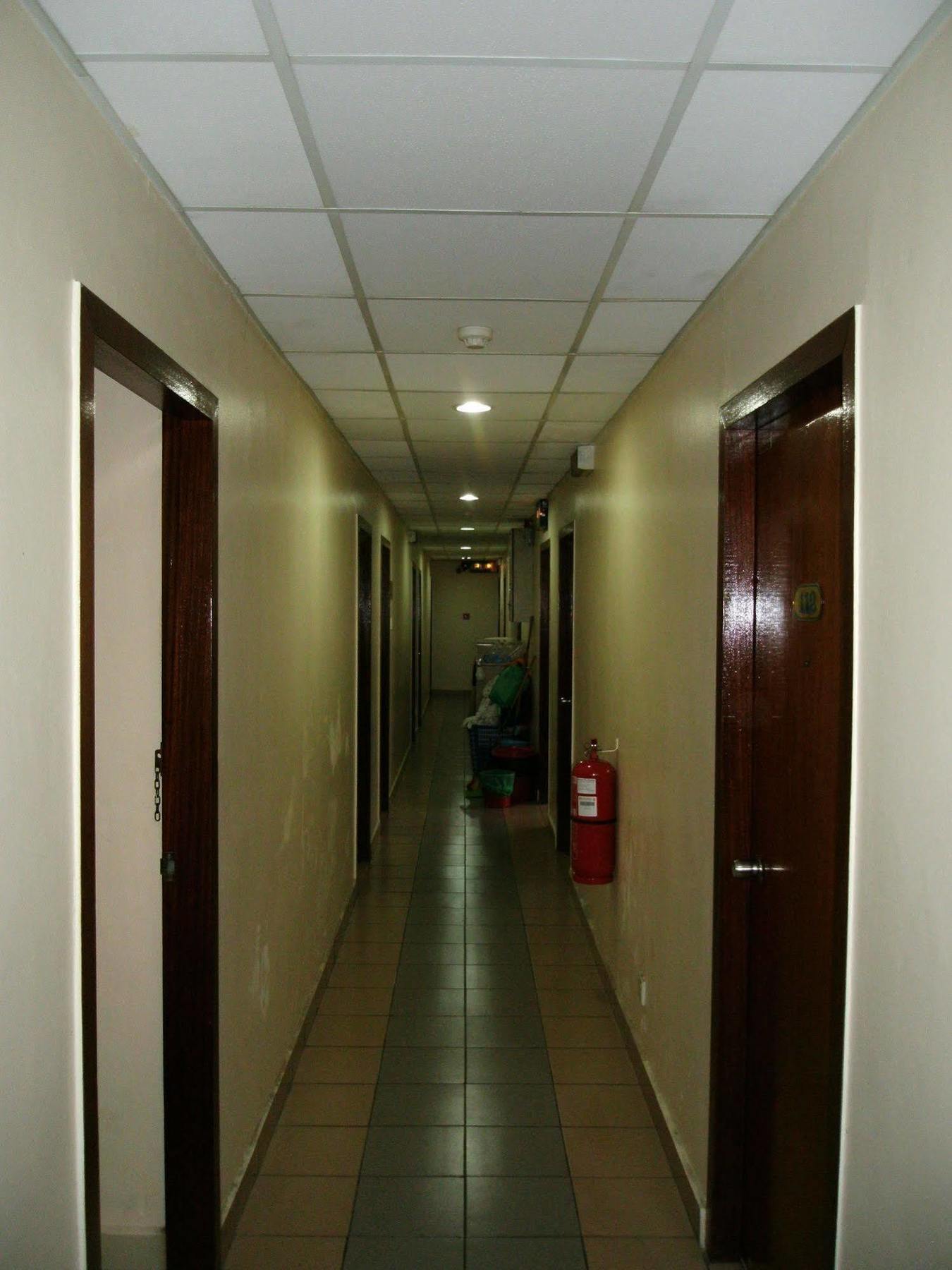 High Street Inn Kota Kinabalu Exterior photo